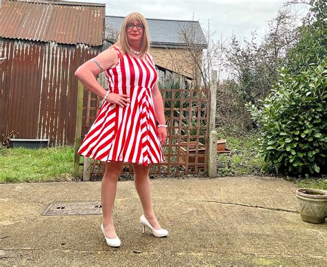I Love This Gorgeous Dress It Fits Me Perfectly Felicity The Chubby Tranny Flickr