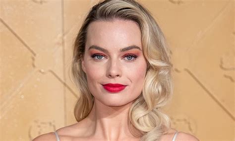 Margot Robbie Reveals Her Anger At The Social Contract To Have A