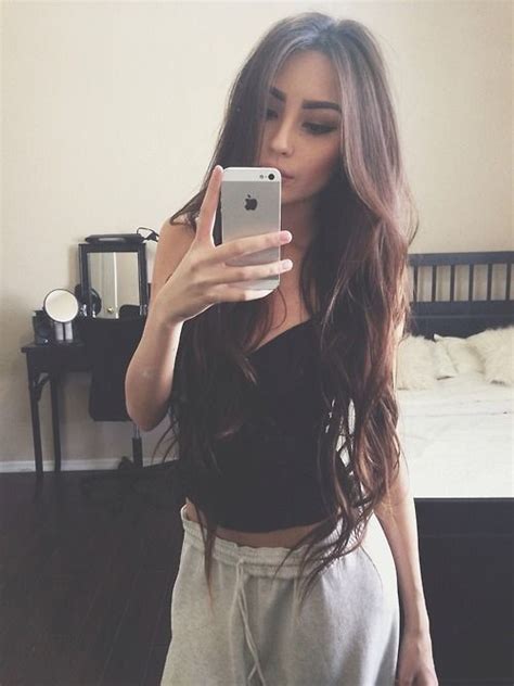 50 Cute Selfie Poses For Girls Ideas And Tips For Instagram User 2023