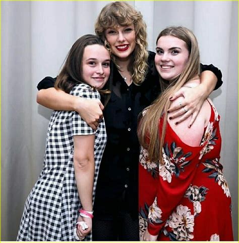 Full Sized Photo Of Taylor Swift Fans Share Photos From London Secret