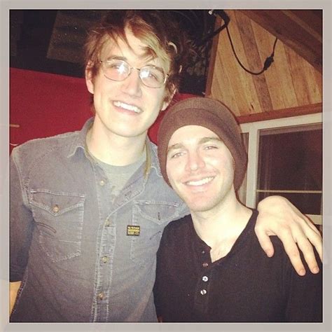 Bo burnham biography with personal life, affair and married related information including age, height, weight, net worth, ethnicity, nationality, education, profession, spouse, children, parents, siblings. Shane Dawson With Bo Burnham- Bo's height | bo ️ burnham ...