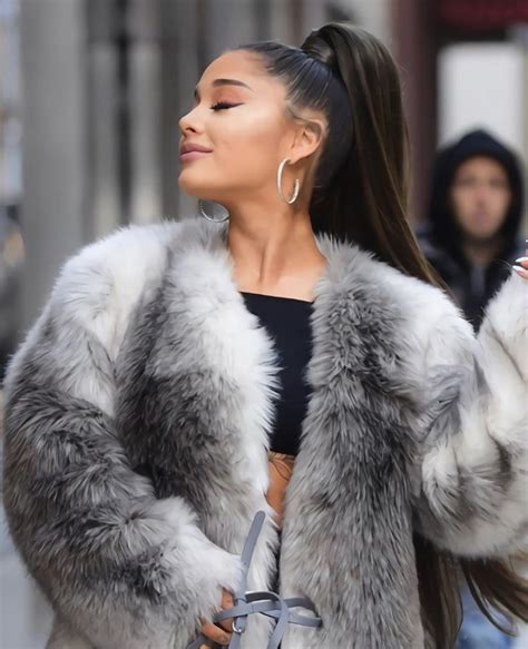 Ariana Grande Coat Celebrity Style Ariana Grande Sexy In A Fur Coat