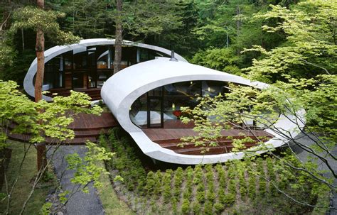 Shell House A Futuristic Architecture That Integrates With Nature