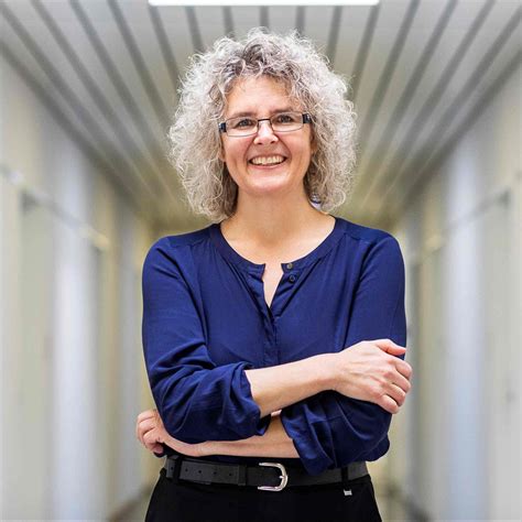 Erstell deinen lebenslauf im online editor! Sandra Müllhaupt - Kommunikation/Assistenz Bereichsleitung ...
