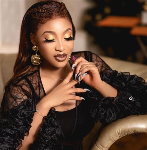 Many criticised her character, terming the performance untraditional and shameful. Tonto Dikeh is the humanitarian the world needs at these ...