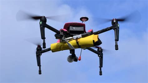 Un Défibrillateur Suisse à Bord Dun Drone Destiné à Sauver Des Vies