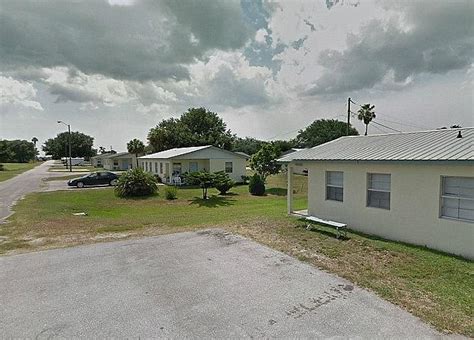 Florida Isolated Community Dubbed The Miracle Village Daily Mail Online