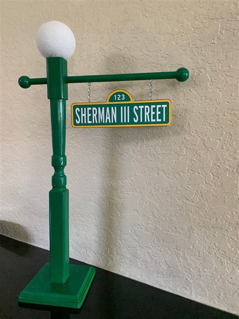 This Personalized Sesame Street Sign Is Perfect For The Littlest Fans
