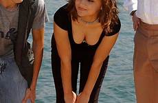 rachael leigh cook down girls forward nude front lean shirts bent sexy downblouse pick something their 1379 2292