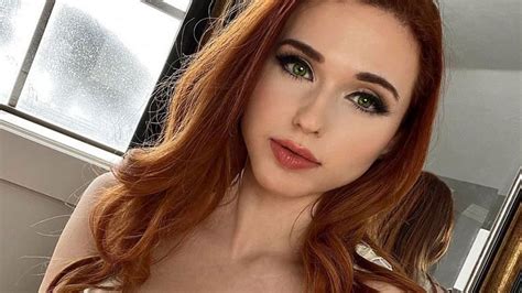 why was amouranth banned