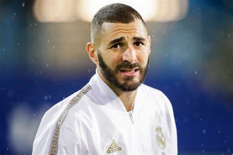 Official website featuring the detailed profile of karim benzema, real madrid forward, with his statistics and his best photos, videos and latest news. Карим Бензема хочет поменять сборную Франции на Алжир. Как ...