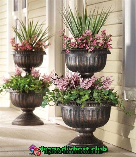 Garten Garten In 2020 Tiered Planter Urn Planters Flower Tower