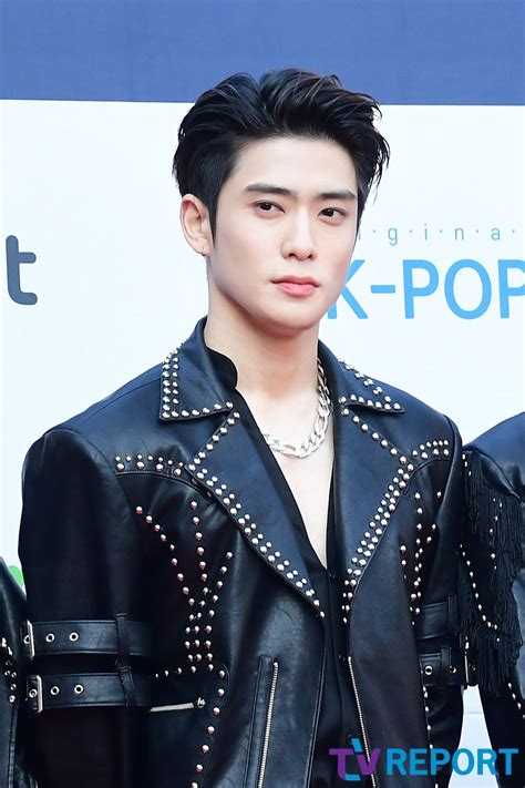 Ncts Jaehyun Gains Attention With His Flawless Visuals At The Th Gaon Chart Music Awards