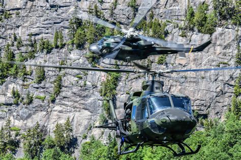 Bell Textron Canada To Upgrade Canadas Ch 146 Helicopters Skies Mag