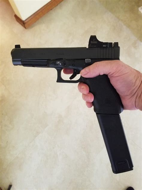 Does this magazine make my gun look big? My Glock 41 with a Kriss