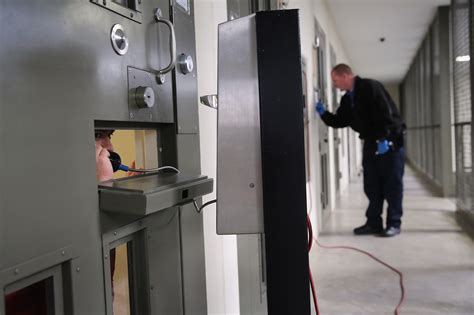 Inmates In Solitary Confinement More Likely To Harm Themselves Cbs News