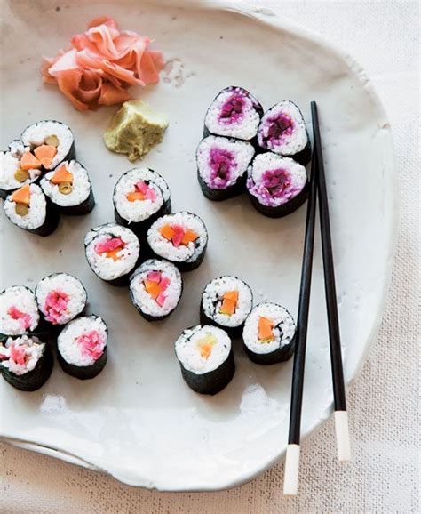 Sushi Norimaki Recipe Food Recipes Eat Pretty