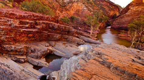 Hamersley Gorge In Karijini National Park Pilbara Australia Desktop