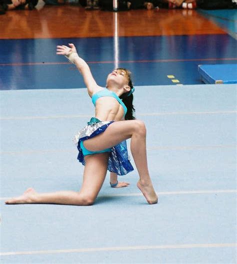 Barb Barbi Muscular Brasilian Gymnast Musclelove Flickr