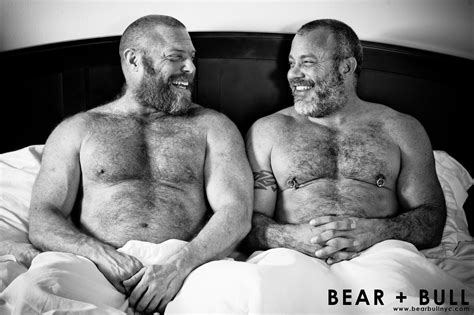 Fondos de pantalla oso Musculoso retrato peludo amor sexo desnudo barba cama pezón