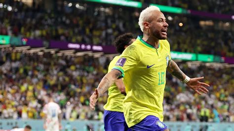 neymar equals pele s brazil scoring record with stunning goal at world cup mirror online