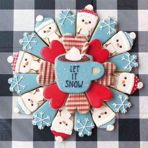 However, it wasn't until the end of 2014, when an american friend invited her to a christmas cookie exchange, that she first discovered decorated cookies. Pin by Pam Schwigen on Cookie Decorating - Platters ...