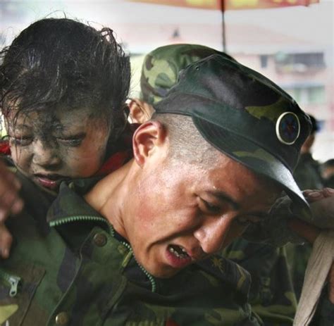 Um 1815 schickten die niederlande erstmals christliche missionare nach java. Katastrophen: Erinnerungen an Chinas Erdbeben 1976 - WELT