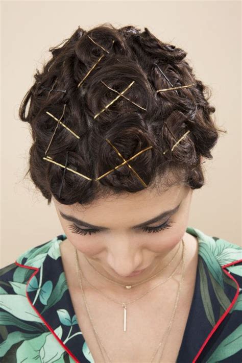 How To Get Pin Curls 2 Easy Ways To Create Pin Curls