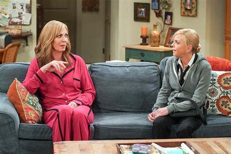 Allison Janney And Jaime Pressly On Anna Faris Exit From Mom Its A Huge Loss