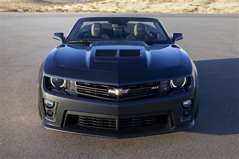Given its hefty waistline and reputation as a monster muscle car, the handling performance is quite astonishing. 2013 Chevrolet Camaro ZL1 Convertible Photo Gallery - Autoblog
