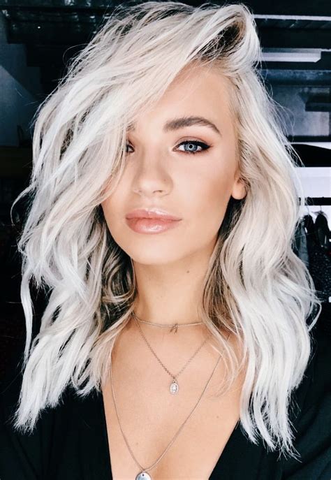Pinterest Xokikiiii White Hair Color Cool Hair Color Silver
