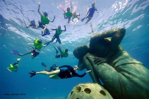 This Bahamas Sculpture Garden Is Underwater — Cnn Underwater