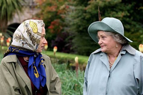Sylvia Syms Dead The Queen And Eastenders Star Dies Aged