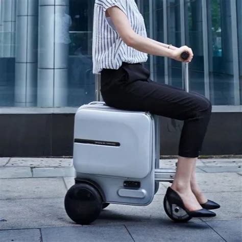 Black Airwheel Se3 Smart Riding Scooter Suitcase With Hidden