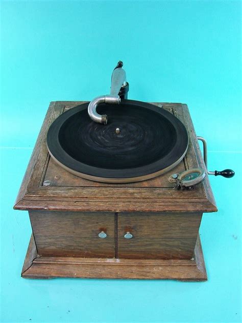 Antique Victor Talking Machine Victrola Wind Up Phonograph Record