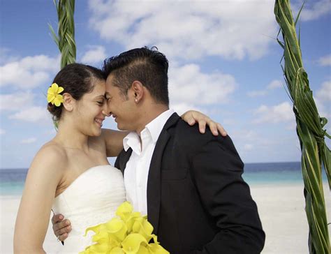 a match made in maldives fall in love at first sight with robinson club maldives romantic