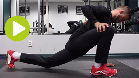 Tøying kan trenes 1 til flere ganger per uke, avhengig av hvor hardt/mye du trener. Slik bør du tøye ut - Trening.no