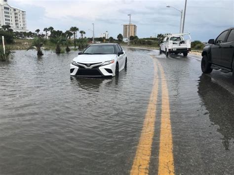 Wild Storm Lots Of Flooding In Pensacola Weird Weather Tweets