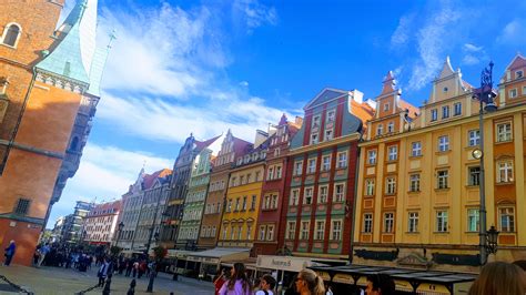 Market Square Rynek In Wrocław Poland 10 2019 Reurope