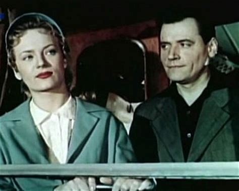 W 1953 roku na planie godzin nadziei spotkała się z dyrektorem łódzkiego teatru powszechnego. Barbara Połomska | ČSFD.cz