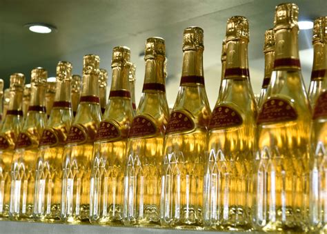 Discover our selection of champagne. "Fizz It!" or "Forget It!" Wine Reviews: "Cuvée Cartier" Rosé Brut Champagne by Vranken