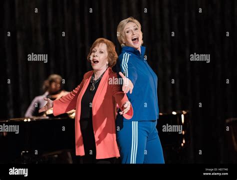 Glee From Left Carol Burnett Jane Lynch The Rise And Fall Of Sue