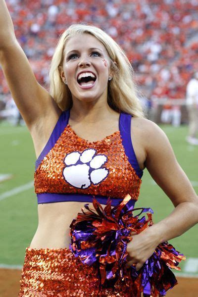 Top 10 Hottest College Cheerleading Squads College Cheer Dreams
