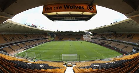 West bromwich albion wolverhampton wanderers vs. Is Wolves vs Leicester City on TV? Kick-off time, live ...