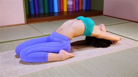 Couch Pose Advanced Yoga Challenge Pose Yogaesse With Waka Yogi Youtube