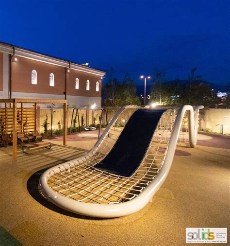 I negozi del franciacorta outlet village sono aperti tutti i giorni con orario continuato dal lunedì alla domenica dalle ore 10:00 alle ore 20:00. Franciacorta Outlet Village Illuminazione Parco Giochi ...