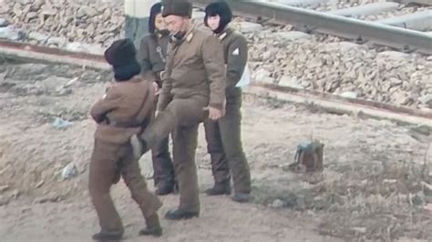 北朝鮮女性「吊し上げの刑」見せしめショーの流出映像（高英起） エキスパート Yahooニュース