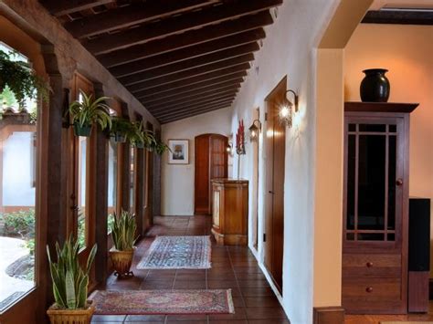 Mediterranean Style 101 Tips For Mediterranean Home Decor Hgtv
