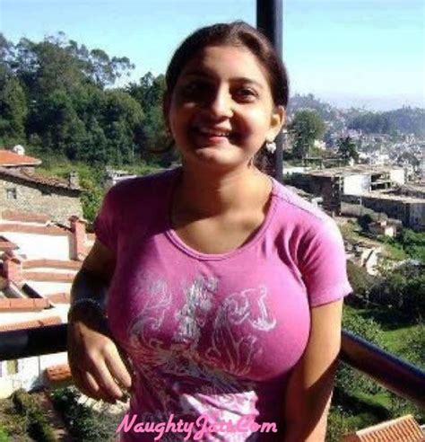Beautiful Celebrity Pictures Hot And Beautiful Naughty Pakistani Girl From Muree With Big Boobs