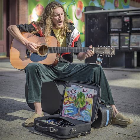 Street Performer In Raleigh Nc Musician Photography Street Musician
